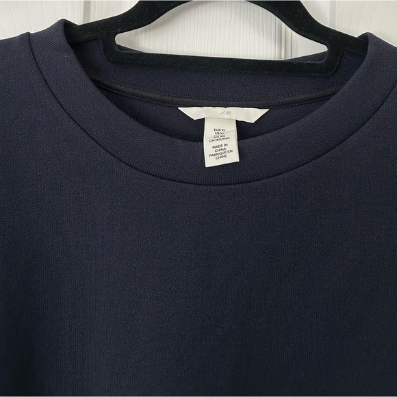 H&M Top - Picture 9 of 14